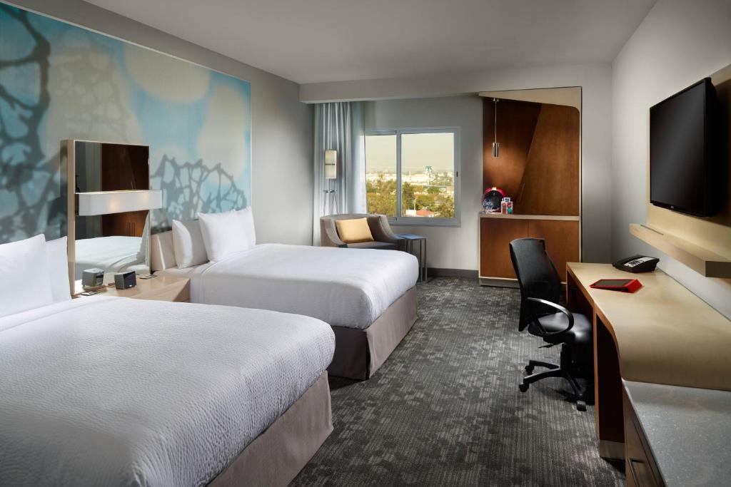 Courtyard by Marriott